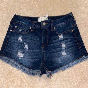 Altard state Jean shorts. Size 26. Good condition